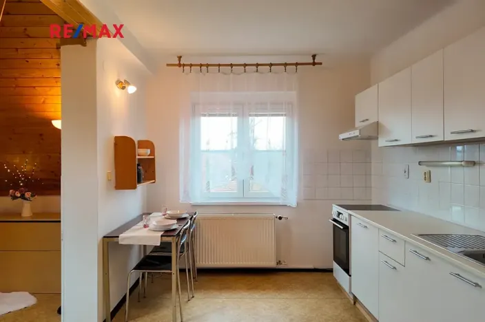 Pronájem bytu 1+kk, Senohraby, U školky, 41 m2