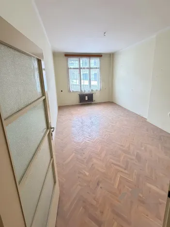 Pronájem bytu 3+1, Zlín, náměstí Míru, 90 m2