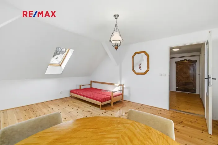 Prodej rodinného domu, Oselce, 168 m2