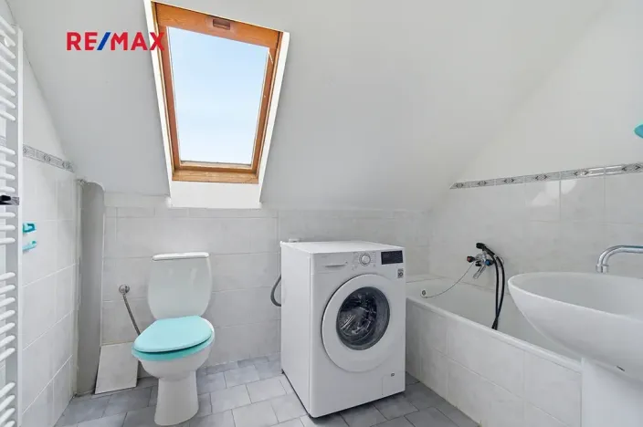 Prodej rodinného domu, Oselce, 168 m2