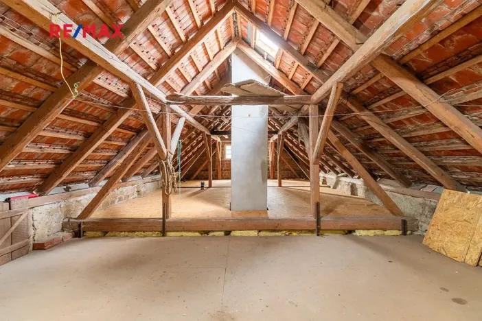 Prodej rodinného domu, Oselce, 168 m2