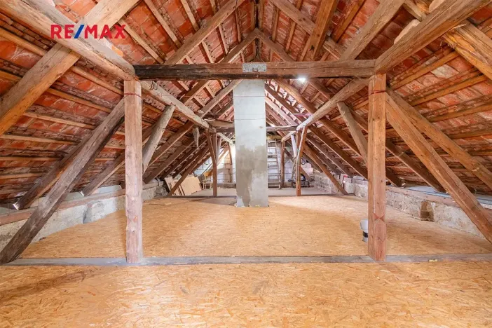 Prodej rodinného domu, Oselce, 168 m2