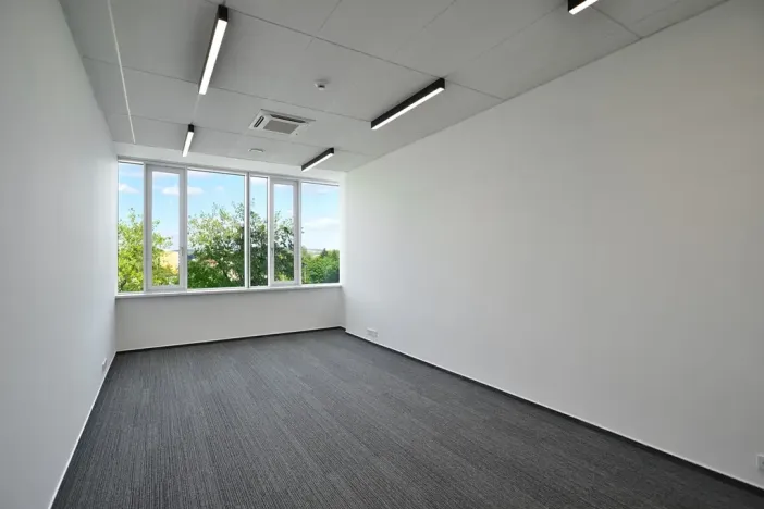 Pronájem kanceláře, Brno, Jana Babáka, 546 m2
