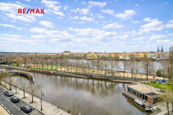 Prodej bytu 3+1, Praha - Smíchov, Janáčkovo nábřeží, 115 m2