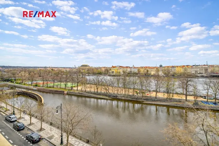 Prodej bytu 3+1, Praha - Smíchov, Janáčkovo nábřeží, 115 m2