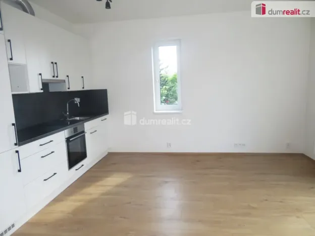 Pronájem bytu 1+kk, Praha - Chodov, Klapálkova, 36 m2