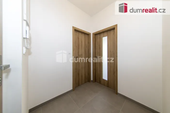 Pronájem bytu 1+kk, Praha - Chodov, Klapálkova, 36 m2