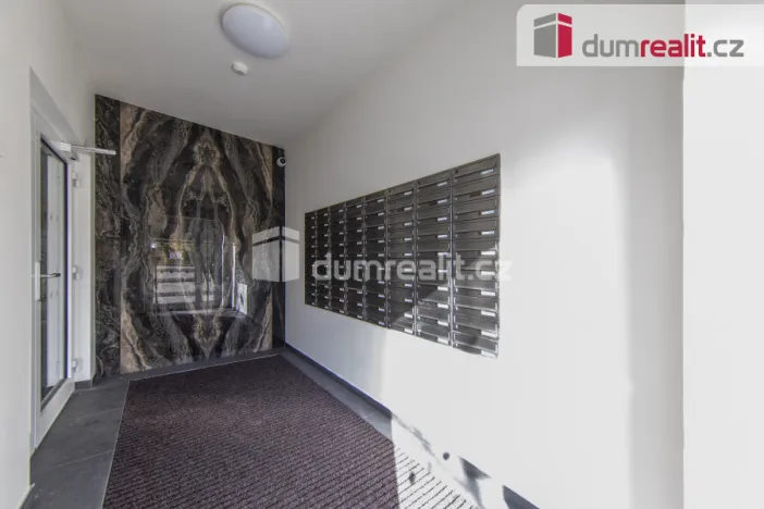 Pronájem bytu 1+kk, Praha - Chodov, Klapálkova, 36 m2