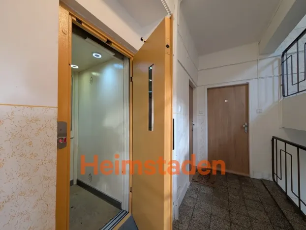 Pronájem bytu 1+1, Ostrava - Poruba, Hlavní třída, 60 m2