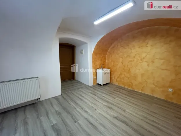 Pronájem kanceláře, Kolín - Kolín I, Karlova, 16 m2