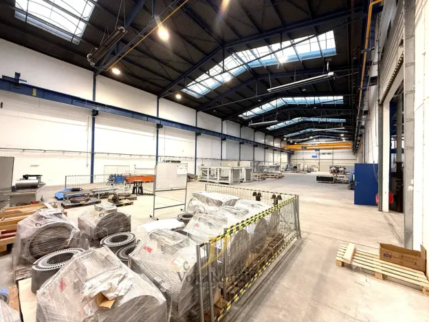 Pronájem výrobních prostor, Olomouc - Chválkovice, 1151 m2