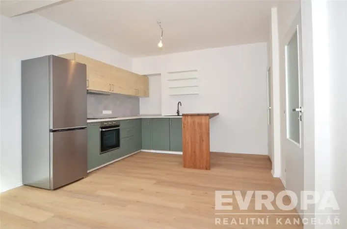 Pronájem bytu 2+kk, Praha - Vinohrady, Jagellonská, 41 m2