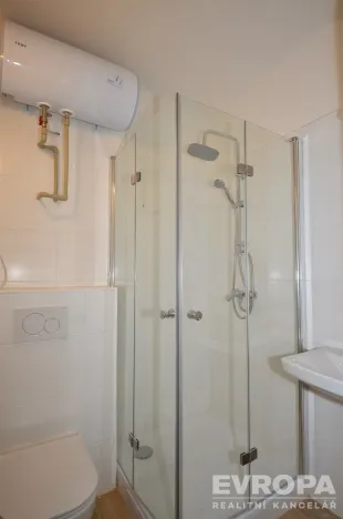 Pronájem bytu 2+kk, Praha - Vinohrady, Jagellonská, 41 m2