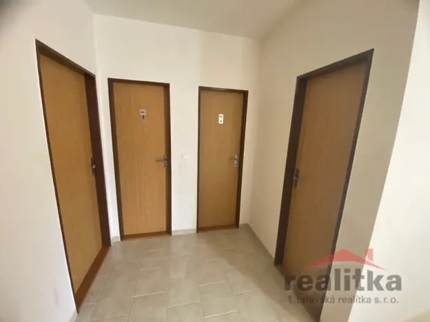 Prodej obchodního prostoru, Opava - Jaktař, Přemyslovců, 525 m2