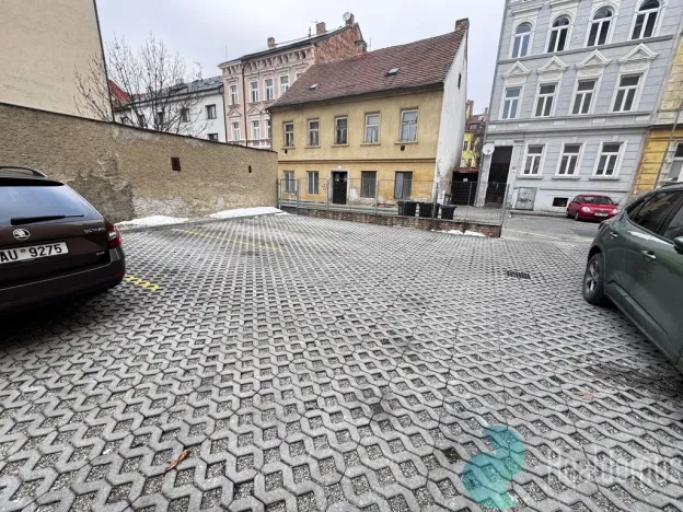 Pronájem bytu 3+kk, České Budějovice, tř. 28. října, 76 m2