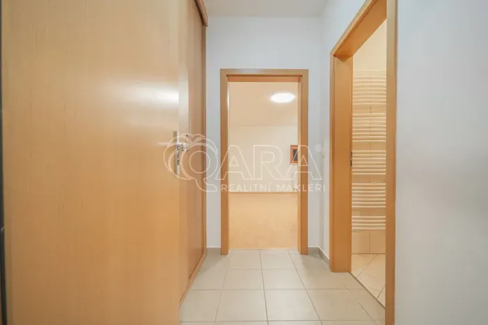 Prodej bytu 1+kk, Praha - Podolí, Jeremenkova, 35 m2