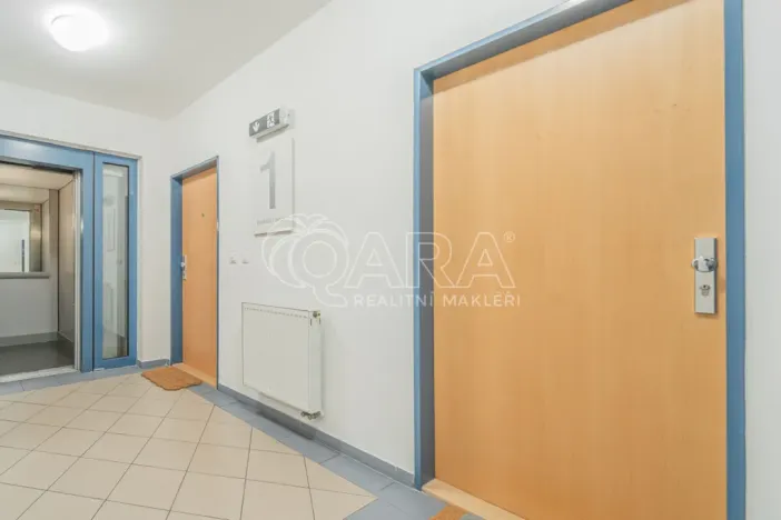 Prodej bytu 1+kk, Praha - Podolí, Jeremenkova, 35 m2