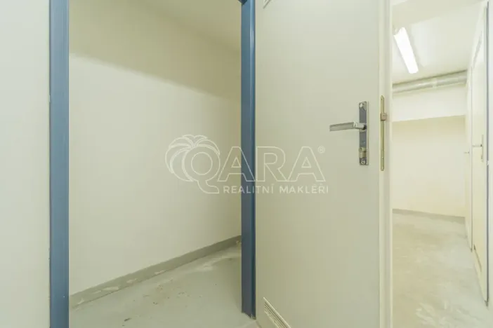 Prodej bytu 1+kk, Praha - Podolí, Jeremenkova, 35 m2