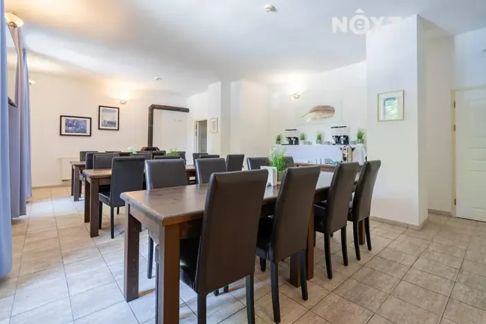 Prodej obchodního prostoru, Český Krumlov, Chvalšinská, 522 m2