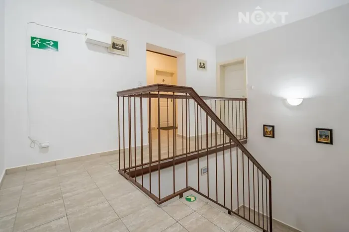 Prodej obchodního prostoru, Český Krumlov, Chvalšinská, 522 m2