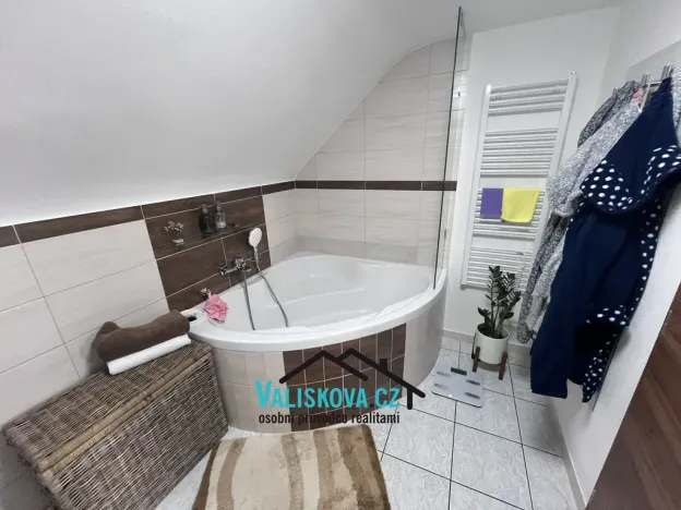 Prodej bytu 4+1, Kroměříž, K Terezovu, 114 m2