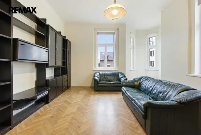 Prodej bytu 2+1, Mariánské Lázně, Hlavní třída, 56 m2