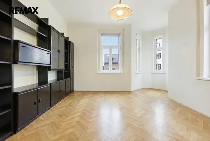 Prodej bytu 2+1, Mariánské Lázně, Hlavní třída, 56 m2