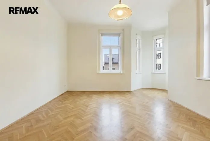 Prodej bytu 2+1, Mariánské Lázně, Hlavní třída, 56 m2