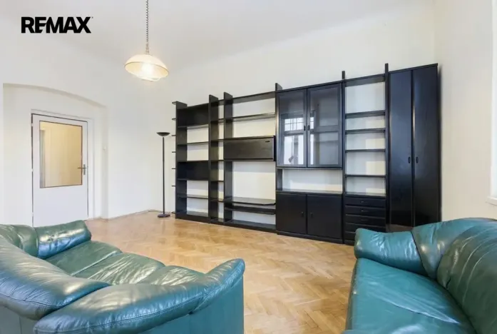 Prodej bytu 2+1, Mariánské Lázně, Hlavní třída, 56 m2