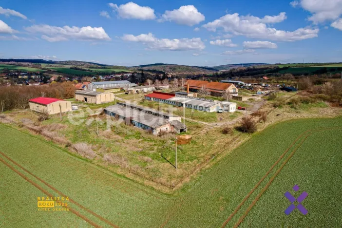 Prodej skladu, Březolupy, 3350 m2