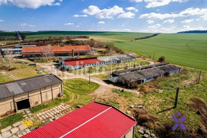 Prodej skladu, Březolupy, 3350 m2