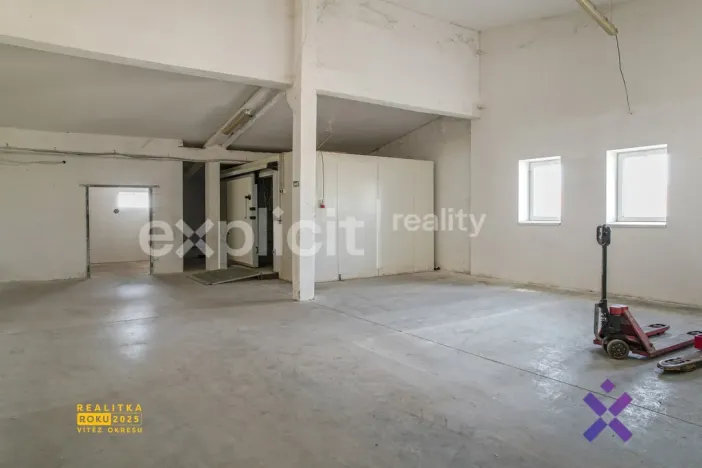 Prodej skladu, Březolupy, 3350 m2