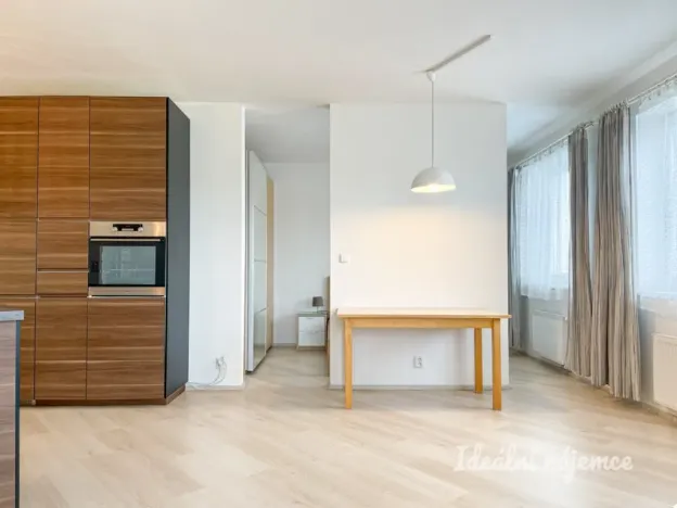 Pronájem bytu 1+kk, Brno - Královo Pole, Božetěchova, 61 m2