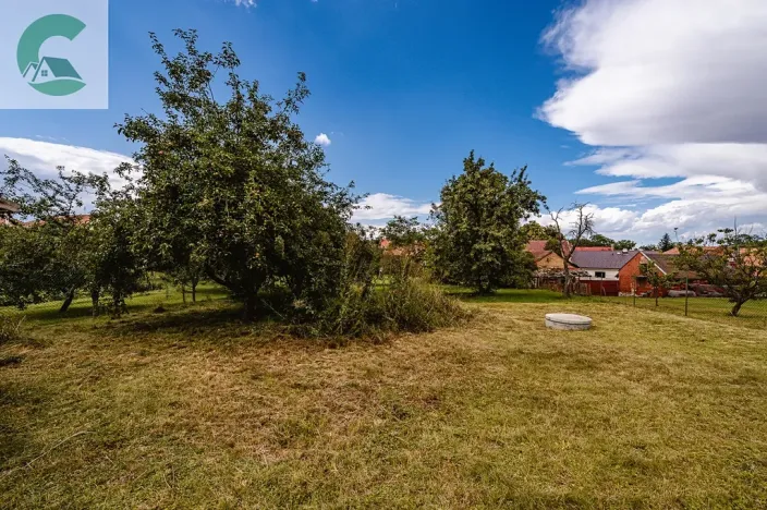 Prodej pozemku pro bydlení, Charváty, 863 m2