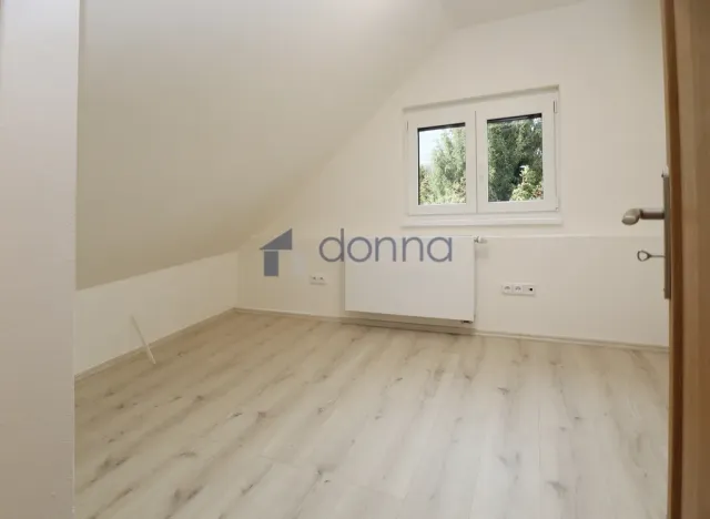 Pronájem bytu 4+kk, Praha, V Nových Bohnicích, 71 m2