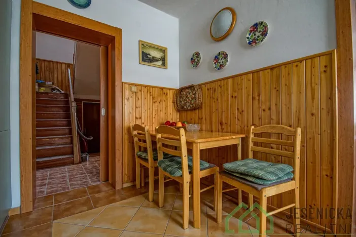 Prodej rodinného domu, Bernartice - Buková, 336 m2