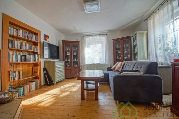 Prodej rodinného domu, Bernartice - Buková, 336 m2