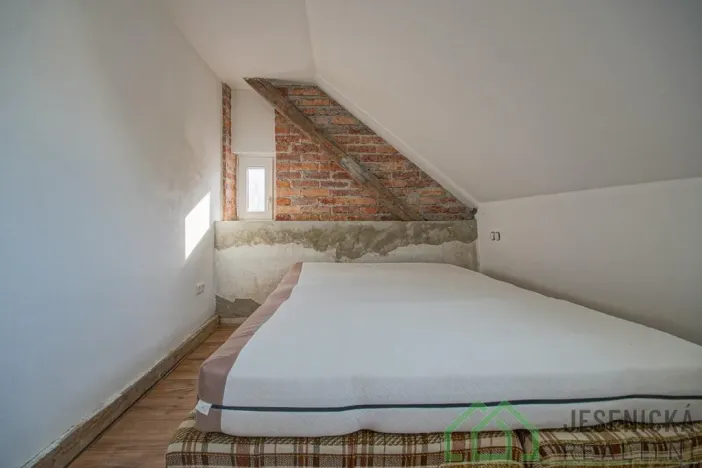 Prodej rodinného domu, Bernartice - Buková, 336 m2