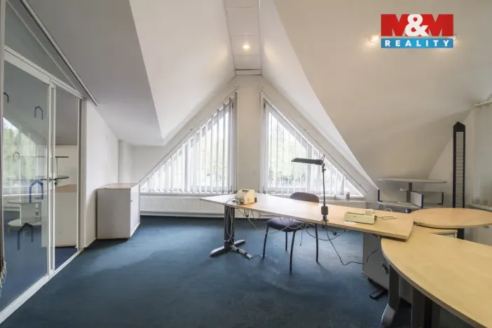 Pronájem skladu, Jindřichův Hradec - Jindřichův Hradec III, Jiráskovo předměstí, 270 m2