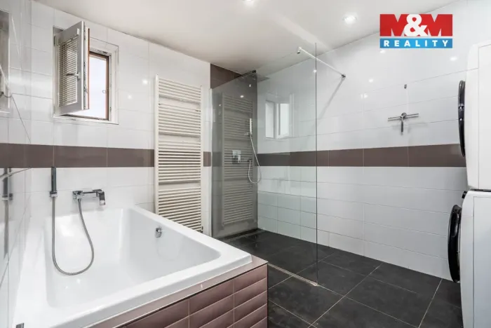 Prodej rodinného domu, Hostomice, Průběžná, 187 m2