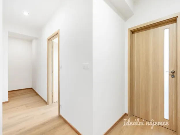 Pronájem bytu 3+kk, Praha - Ďáblice, Šenovská, 44 m2