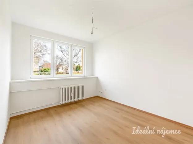 Pronájem bytu 3+kk, Praha - Ďáblice, Šenovská, 44 m2