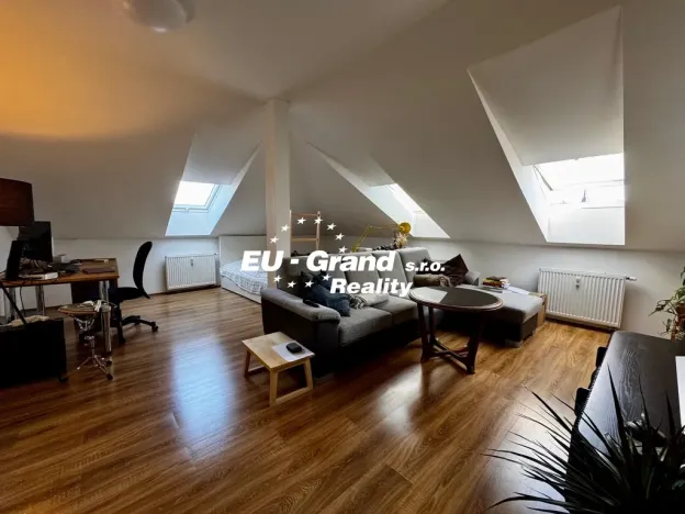 Pronájem bytu 2+1, Varnsdorf, Poštovní, 90 m2