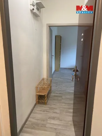 Prodej bytu 1+kk, Ostrava - Poruba, náměstí Družby, 28 m2