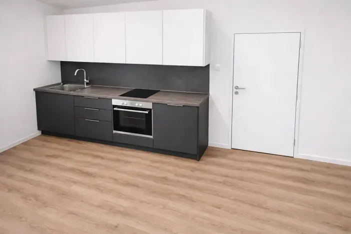 Pronájem bytu 1+kk, Praha - Strašnice, Strančická, 40 m2