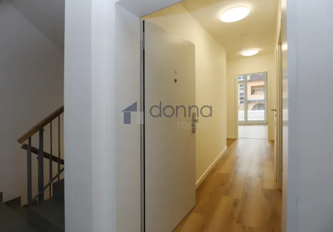 Pronájem bytu 3+kk, Praha, Bělohorská, 87 m2