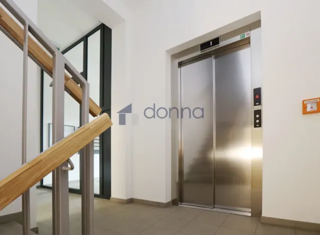 Pronájem bytu 3+kk, Praha, Bělohorská, 87 m2