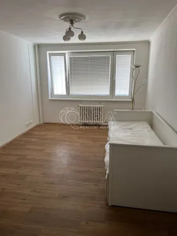 Pronájem bytu 1+kk, Praha - Háje, Bajkonurská, 27 m2