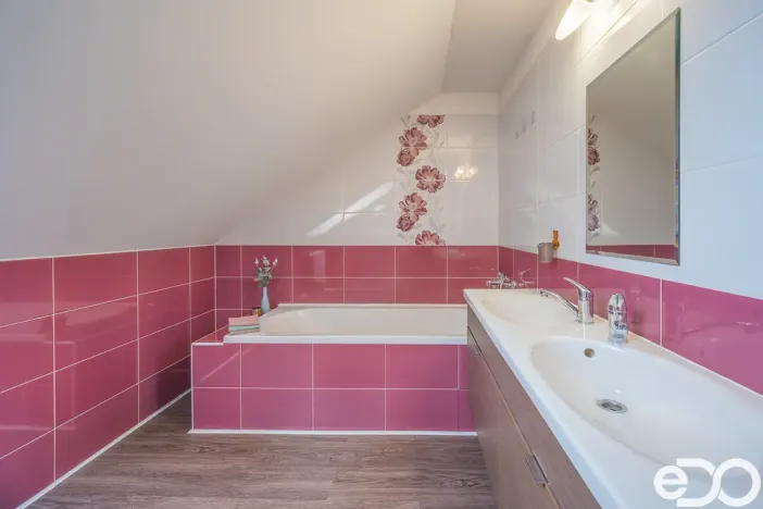 Prodej rodinného domu, Bobnice, Lipová, 171 m2