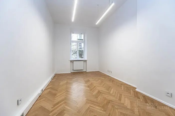 Pronájem kanceláře, Praha - Vinohrady, Čermákova, 170 m2